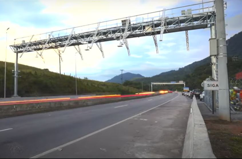 Justiça proíbe multa para quem não pagar pedágio ‘free flow’ da Dutra