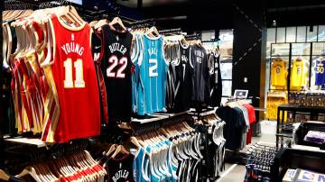 NBA vai expandir sua rede de lojas depois de sucesso da temporada