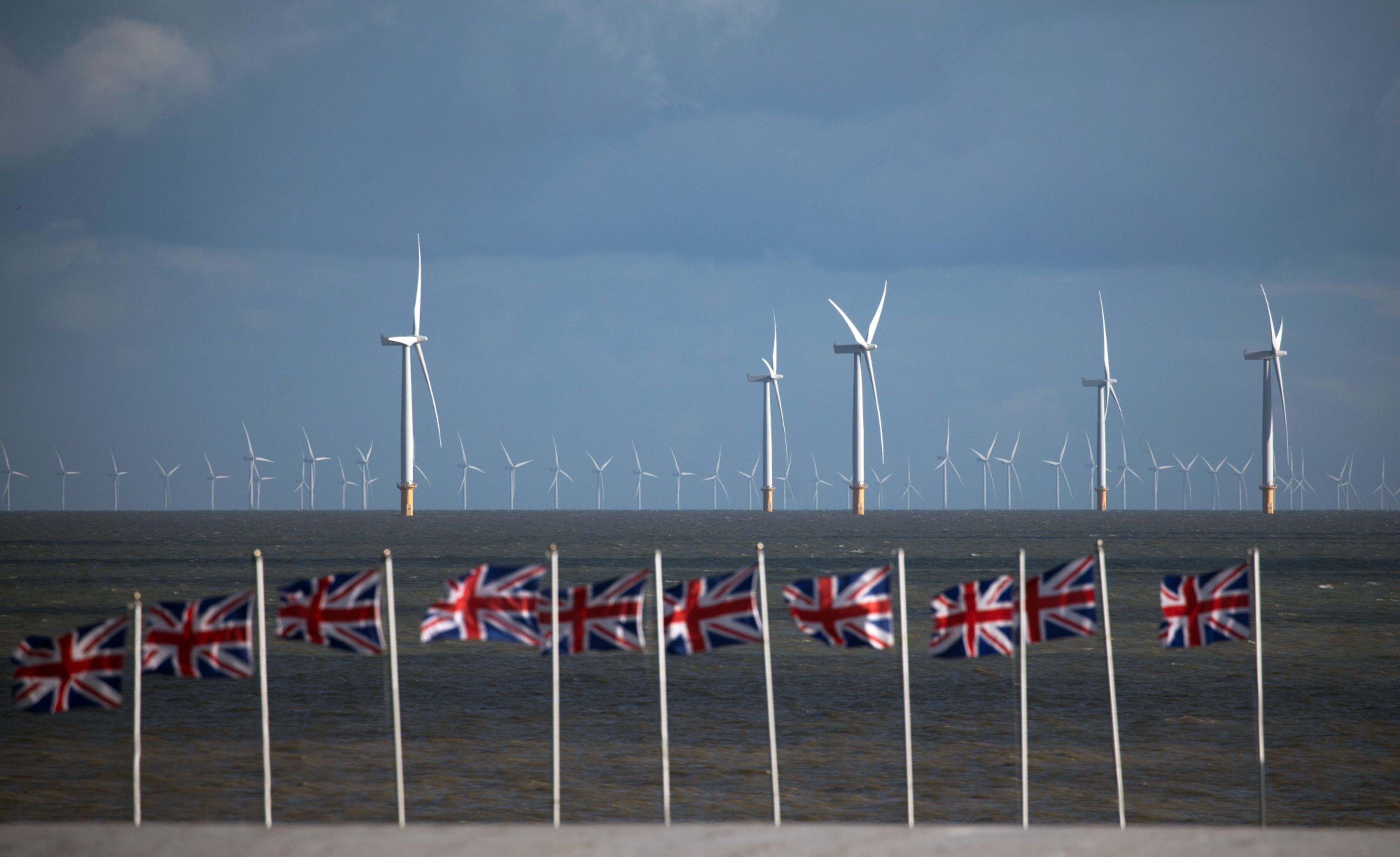 Wind farms in the UK generate additional profits for the royal family company Wind farms in the UK generate additional profits for the royal family company