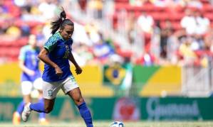 Seleção brasileira feminina enfrenta a Jamaica nesta quarta