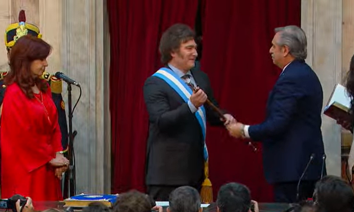 Alberto Fernández chama Milei de “delirante” e questiona sua “condição psiquiátrica”