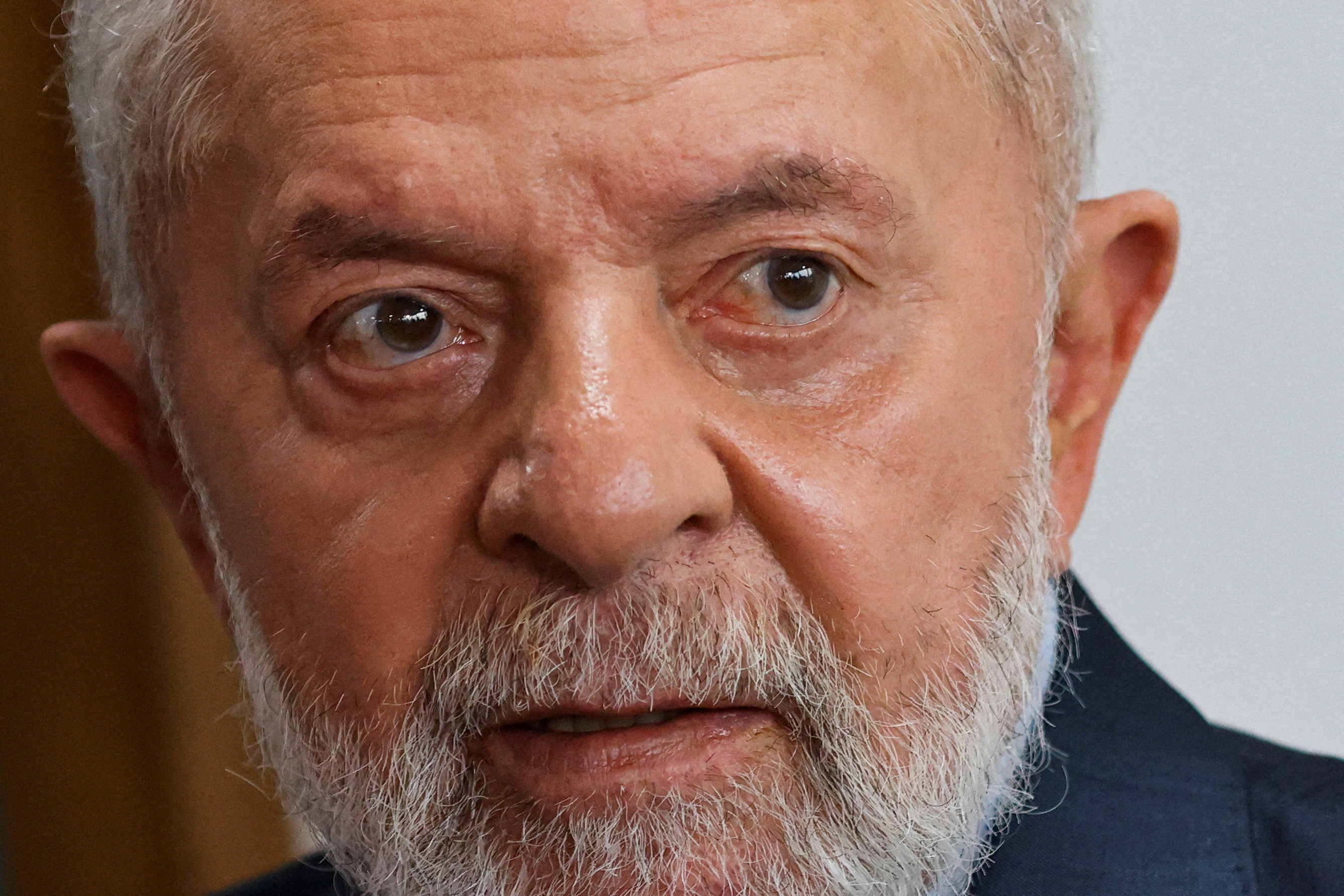 Sources say Lula has made up his mind about Petrobras' profits and wants investments