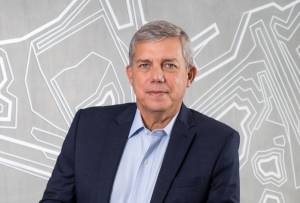 Na Vale, Bartolomeo ganha mais seis meses de sobrevida antes de deixar cargo de CEO