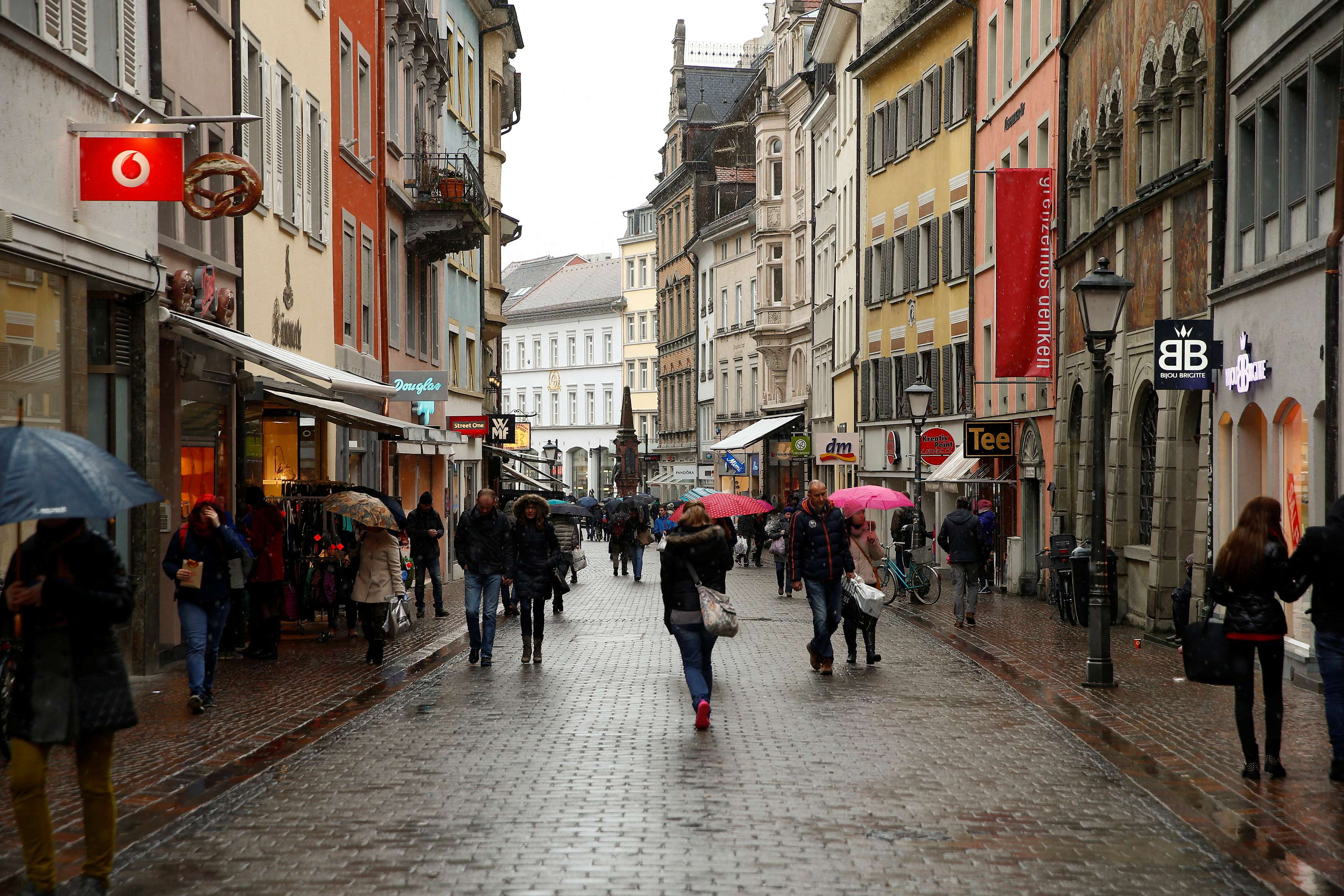 Rua comercial de Konstanz, Alemanha 17/01/2015. REUTERS/Arnd Wiegmann/File Photo