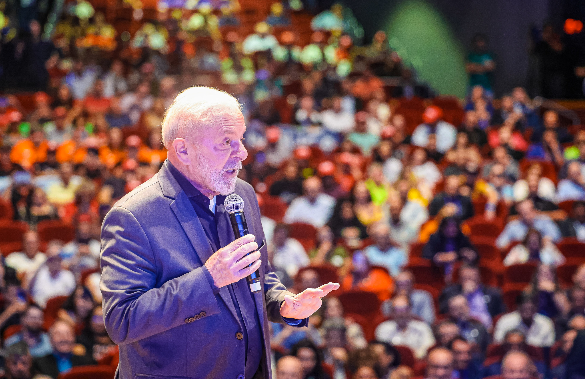 Em &ldquo;fest&atilde;o&rdquo; do PT, Lula volta a falar em &ldquo;genoc&iacute;dio&rdquo; em Gaza e critica  Daniel Alves