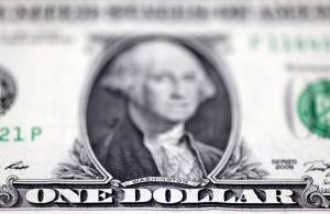 Brasil depende do dólar mesmo com mudança para dívida interna, diz Campos Neto