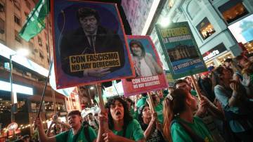 Protesto em Buenos Aires contra cortes no orçamento da educação 23/04/2024 REUTERS/Agustin Marcarian
