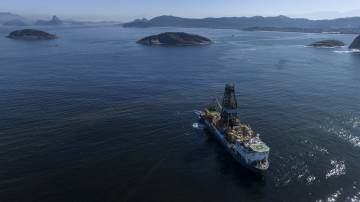 Petrobras. Navio-sonda Valaris DS-17 ancorado para manutenção na Baía de Guanabara (RJ). A Equinor ASA Brasil concedeu à Valaris para seus campos de exploração de petróleo em águas ultraprofundas. Fotógrafo: Dado Galdieri/Bloomberg