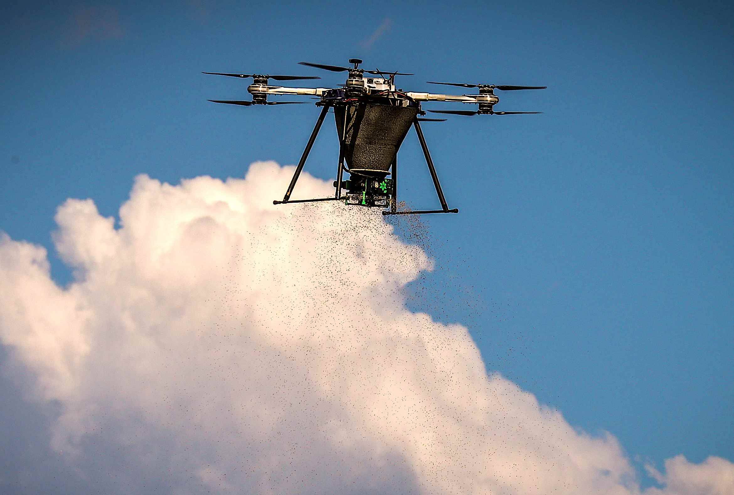 Drones de Israel atacam Irã