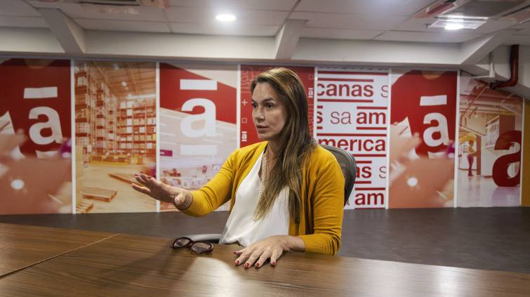 Camille Loyo Faria durante entrevista na sede da Americanas, no Rio de Janeiro (Maria Magdalena Arrellaga/Bloomberg)