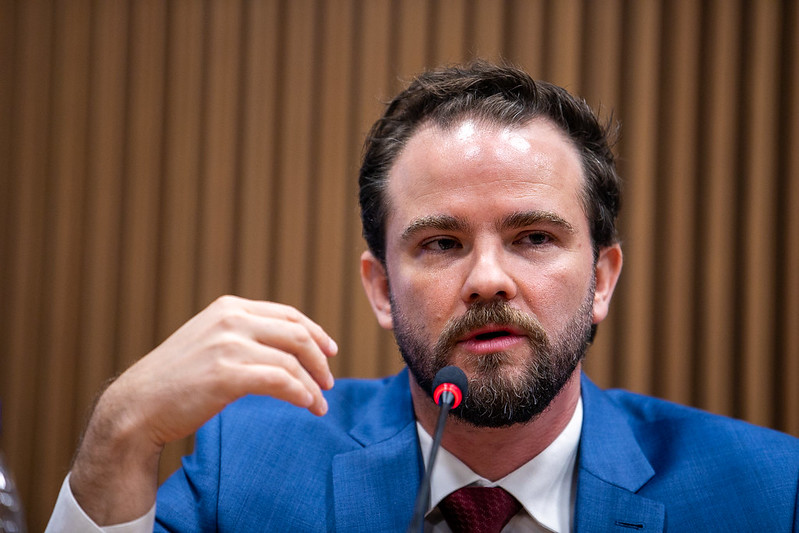 Governo não permitirá que país passe por crise fiscal, diz Durigan