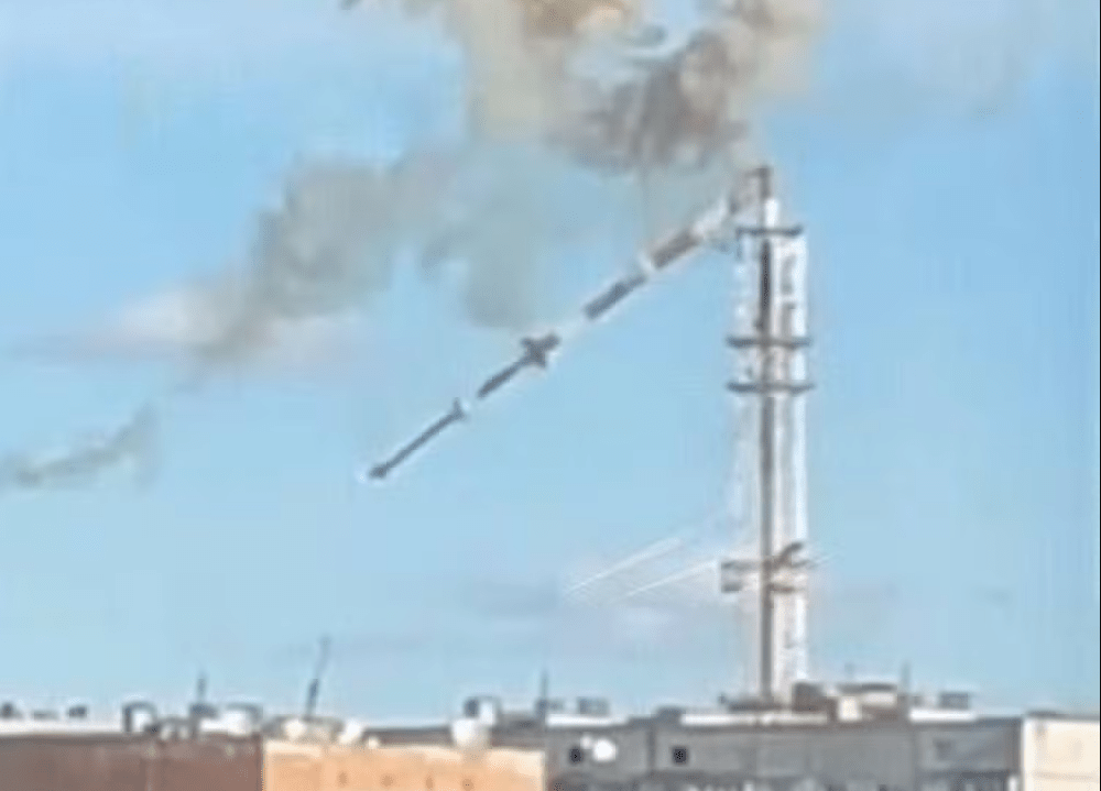 Ataque da Rússia a torre de televisão de Kharkiv, na Ucrânia. Foto: Reprodução/ Redes Sociais