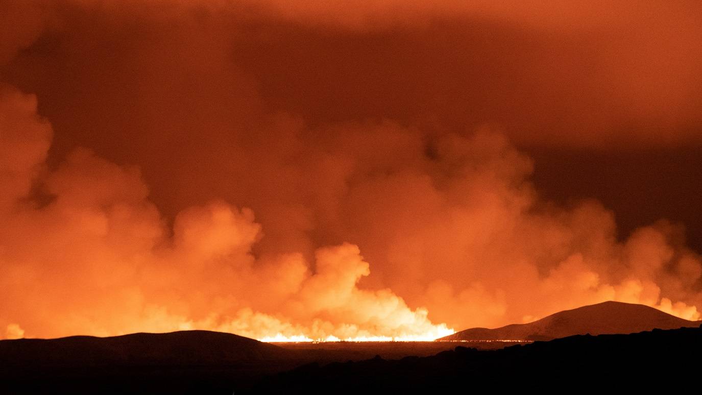 Vulcão na Islândia entra em erupção pela 5ª vez desde dezembro