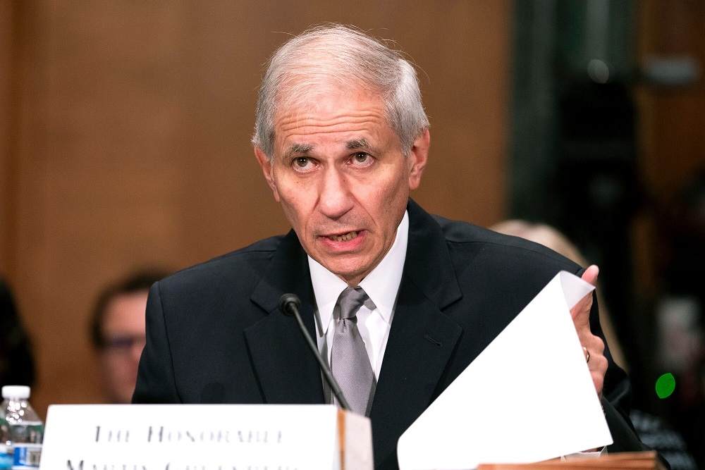 Martin Gruenberg, presidente da FDIC, nos EUA. (Foto: Bloomberg/ Reprodução)