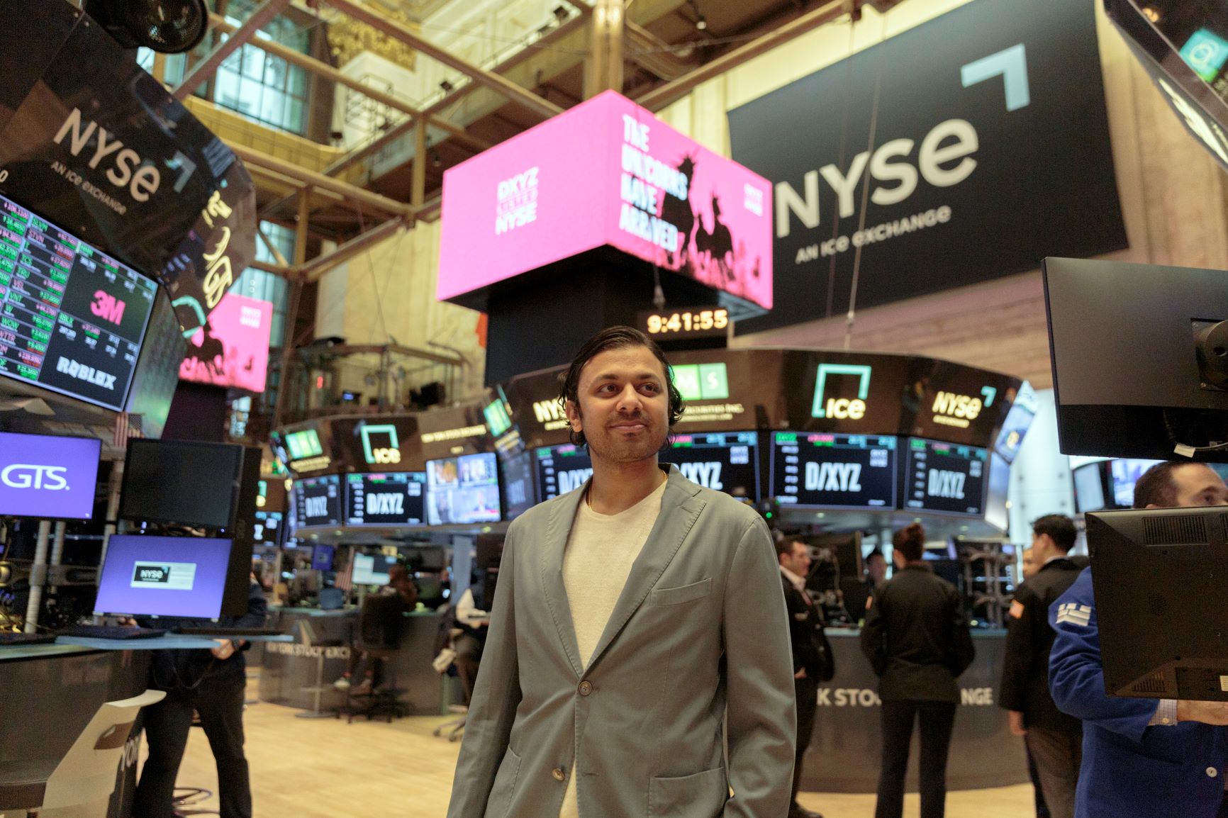 Futuros de NY sobem com expectativa de corte de juros e otimismo com acordo EUA-China