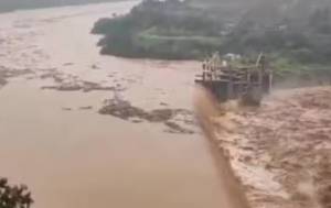 Barragem 14 de Julho, localizada entre os municípios de Cotiporã (RS) e Bento Gonçalves (RS), se rompeu por causa da força das chuvas (Foto: Reprodução/redes sociais)