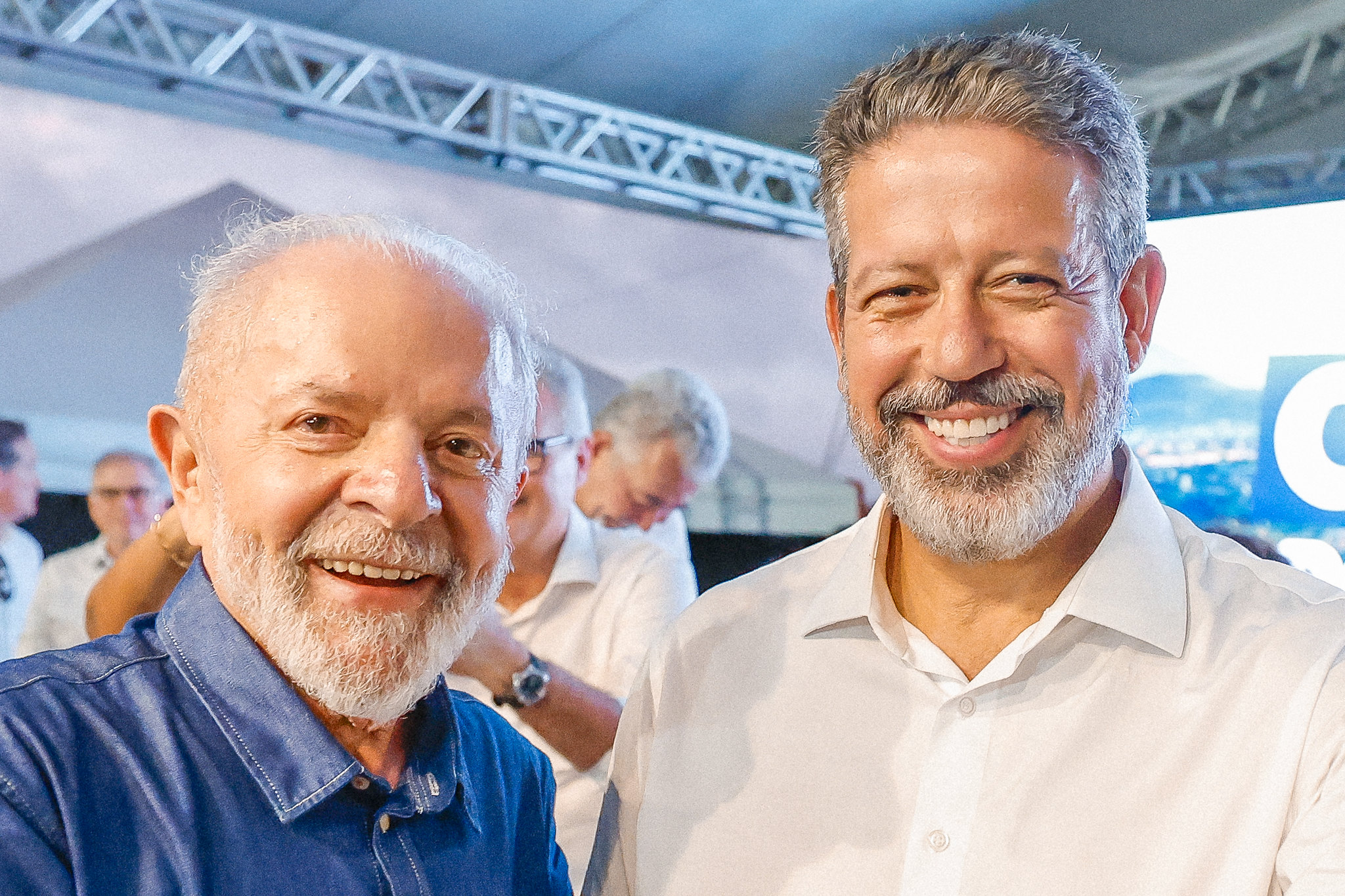 Luiz Inácio Lula da Silva (PT), presidente da República, e Arthur Lira (PP-AL), presidente da Câmara dos Deputados (Foto: Ricardo Stuckert/PR)