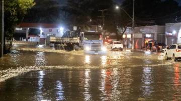 Enchentes seguem levando caos ao Rio Grande do Sul (Foto: Rafa Neddermeyer/Agência Brasil)