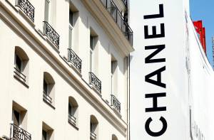 Loja da Chanel em Paris 18/6/2020 REUTERS/Charles Platiau