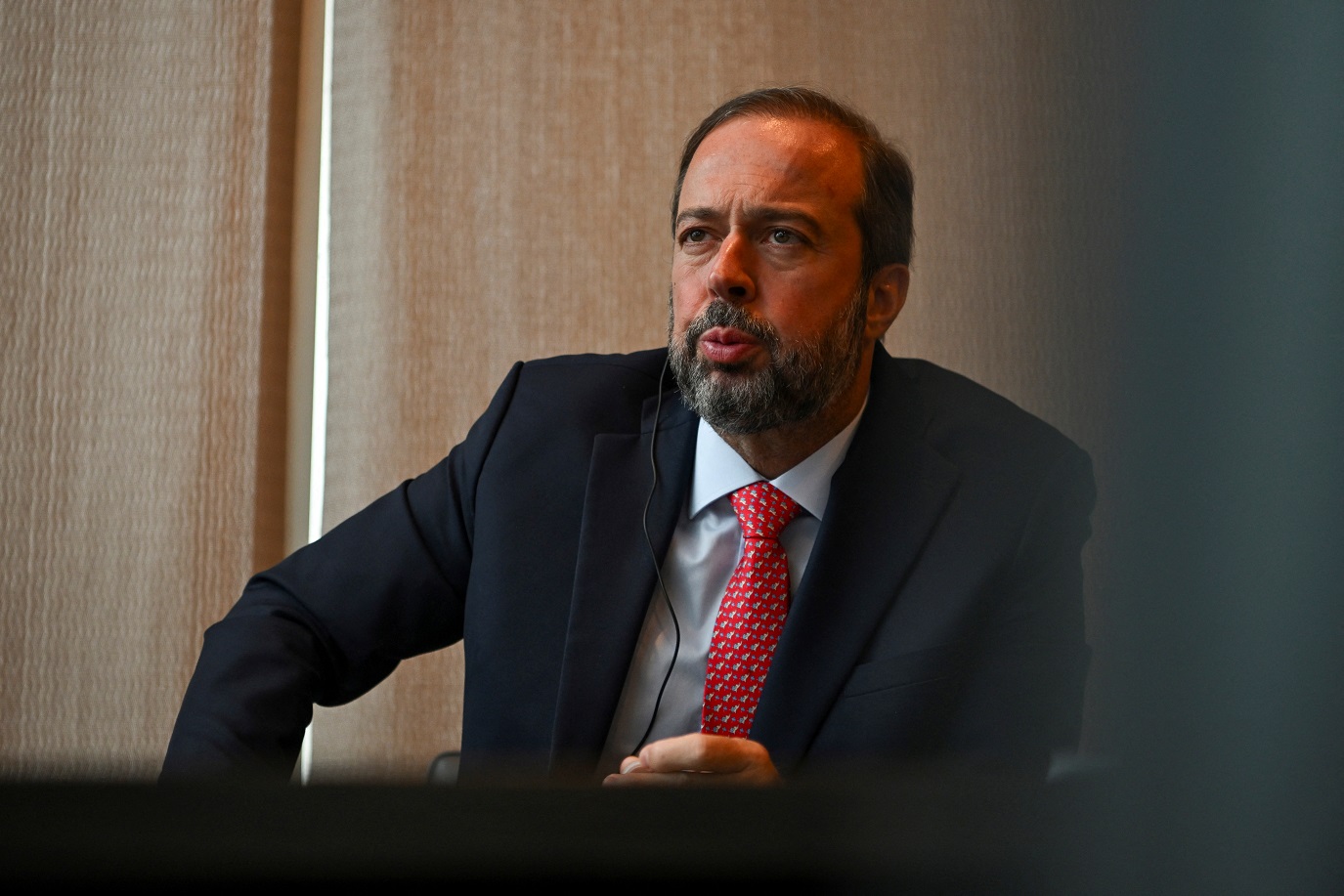 Ministro de Minas e Energia, Alexandre Silveira, durante entrevista à Reuters em Houston (REUTERS/Callaghan O'Hare)