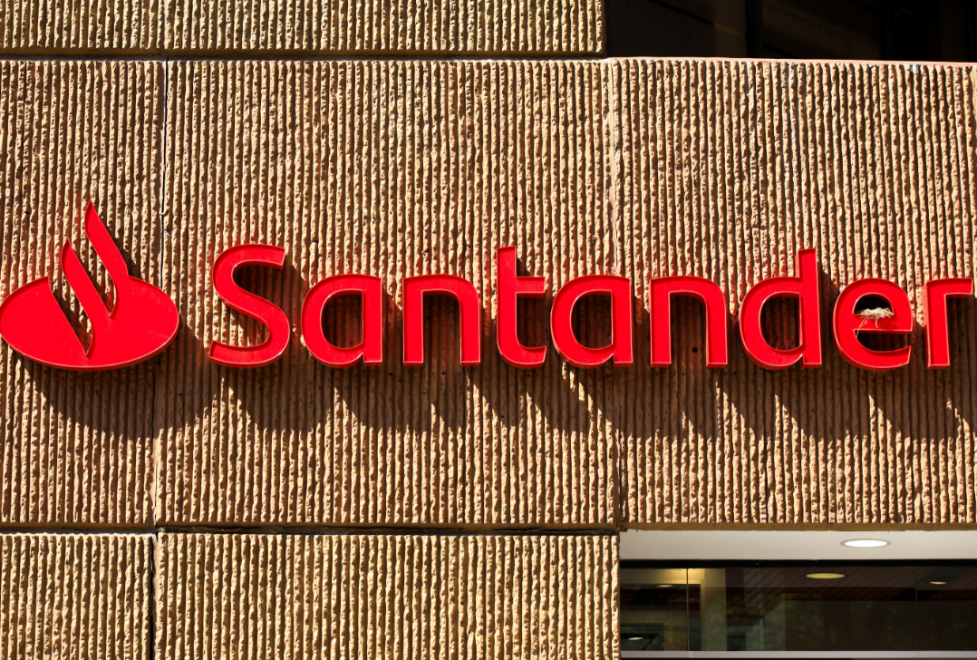Santander Brasil: Após divulgação de lucro pela matriz, o que falta saber no balanço?