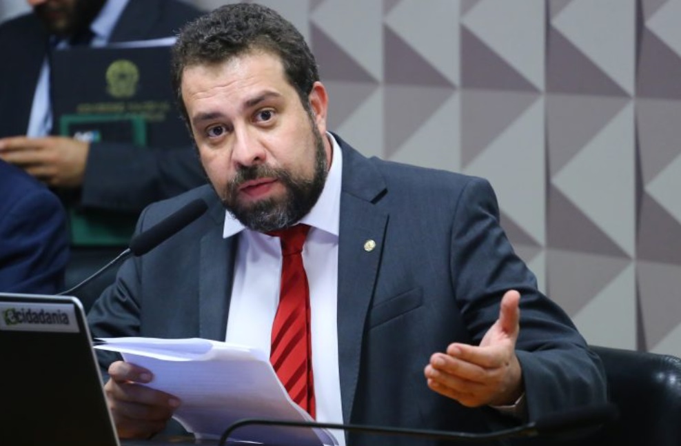 “Aliança entre bolsonarismo e chantagem”, diz Boulos sobre rejeição de Messias
