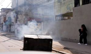 Demolição de imóveis na Cidade de Deus gera revolta e confrontos