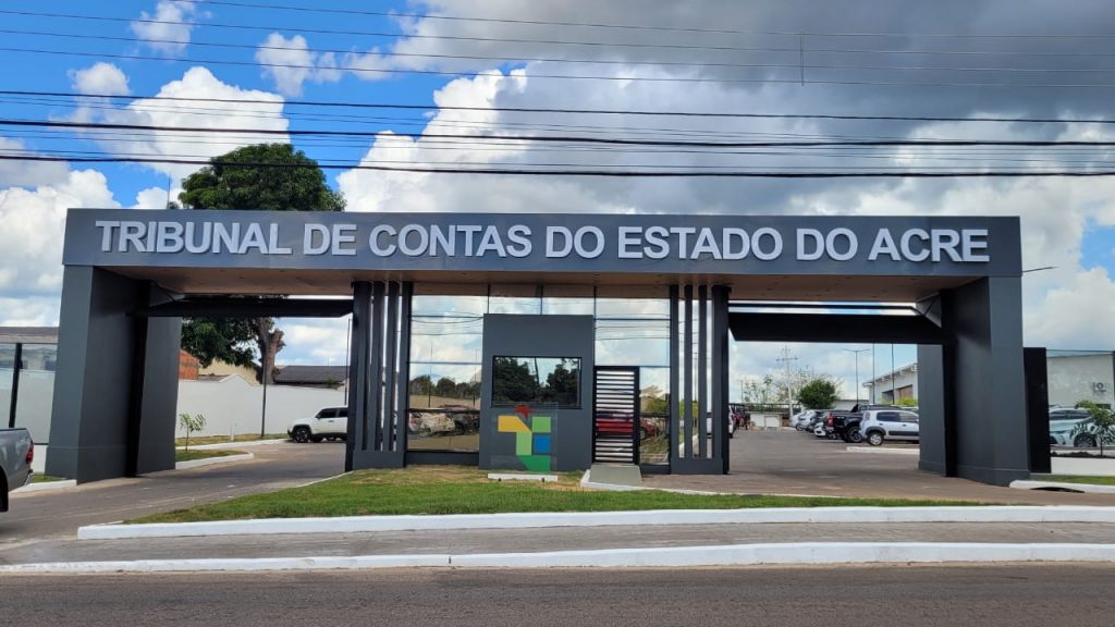 Fachada do prédio do Tribunal de Contas do Estado do Acre