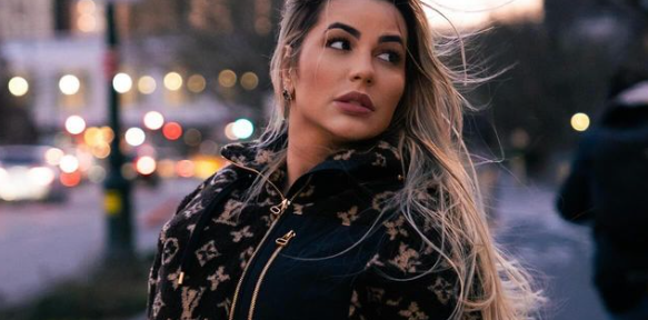 A advogada e influencer Deolane Bezerra (Reprodução/Instagram)