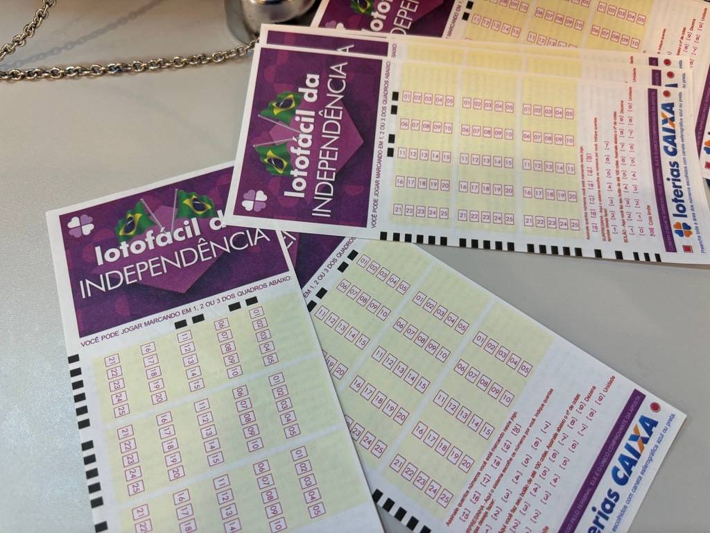 Lotofácil hoje, concurso 3749: confira o resultado sorteado nesta quinta-feira (30)