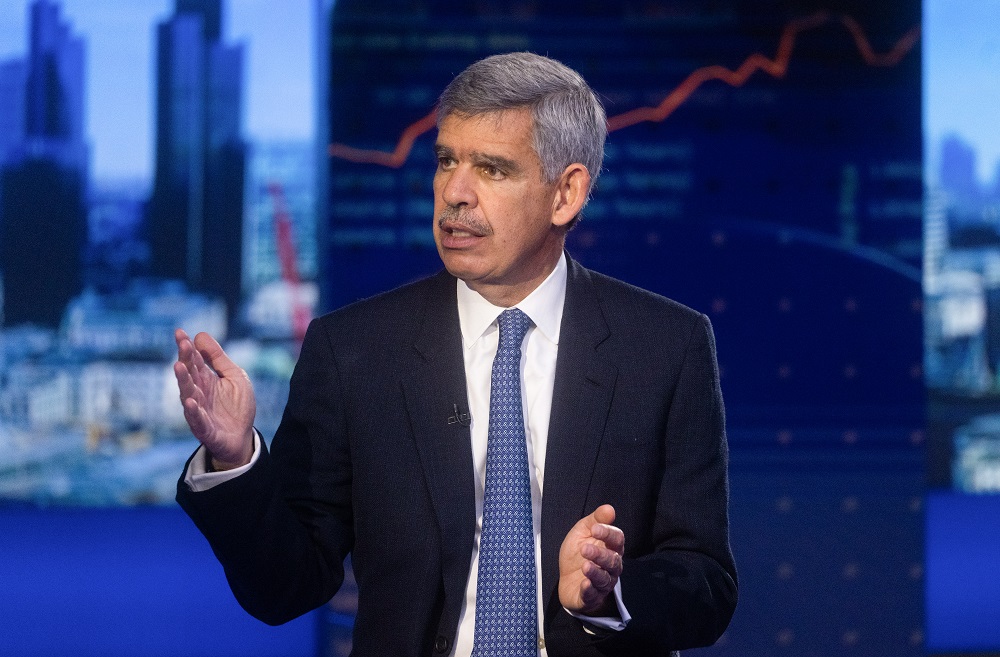Mohamed Aly El-Erian, conselheiro econômico chefe da Allianz SE, durante uma entrevista à Bloomberg Television em Londres, Reino Unido, na segunda-feira, 25 de setembro de 2023 (Chris Ratcliffe/Bloomberg)