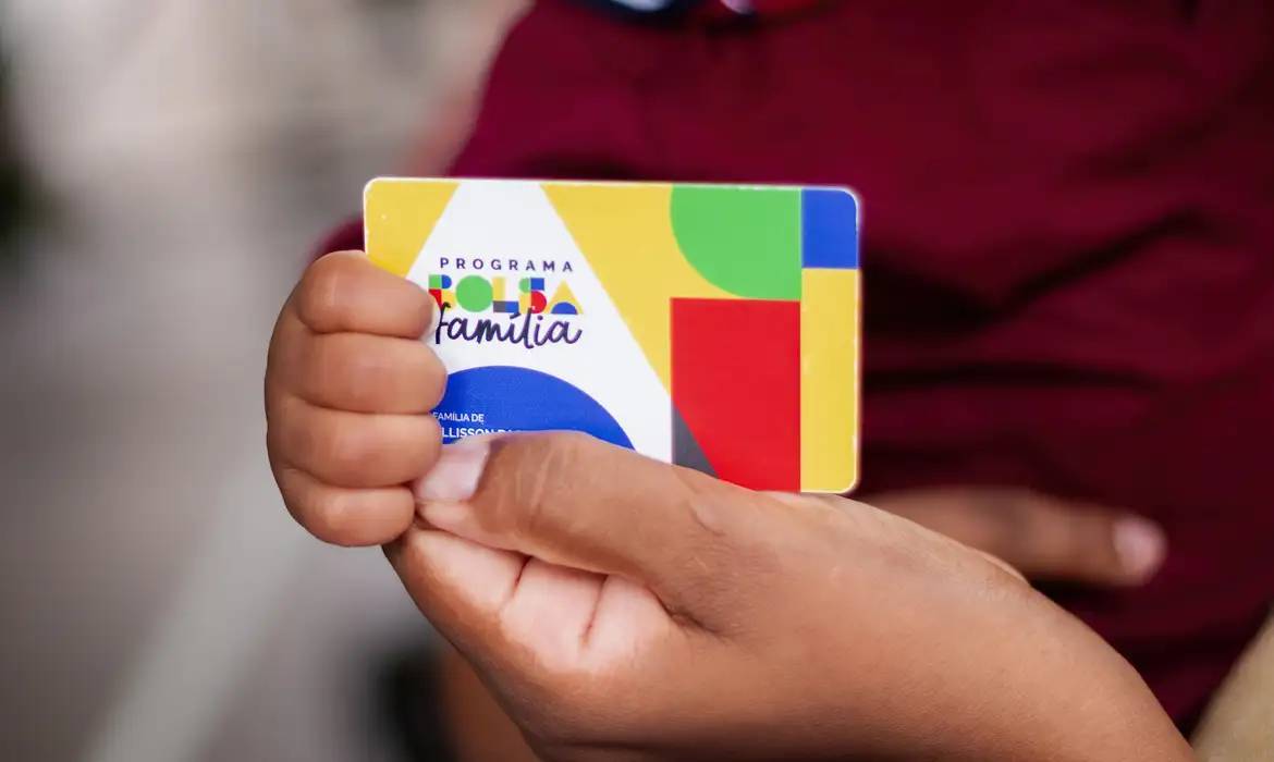 Quando cai o pagamento do Bolsa Família em setembro? Veja valores e como consultar