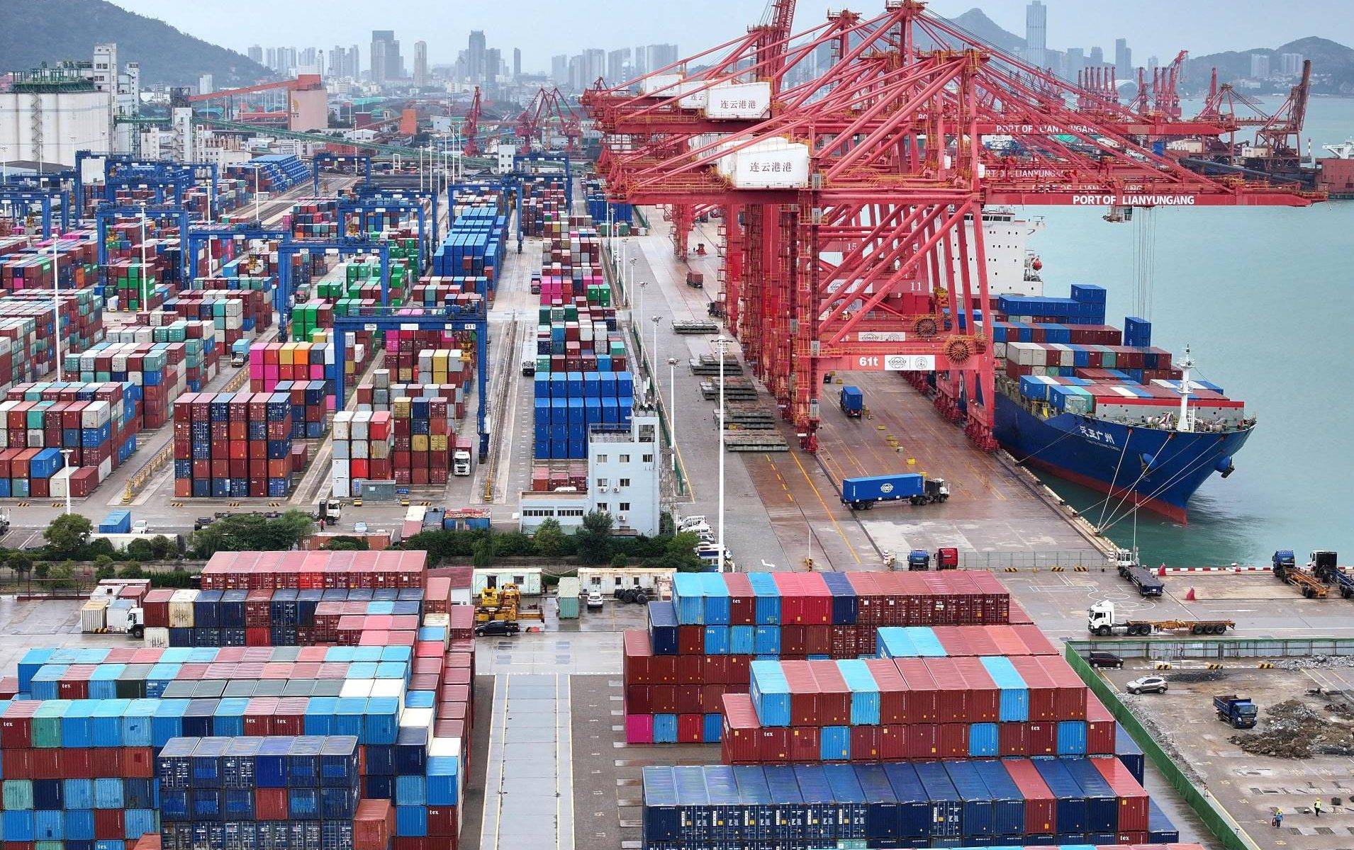 Porto de Lianyungang, na China  - 17/10/2024 (China Daily via REUTERS)