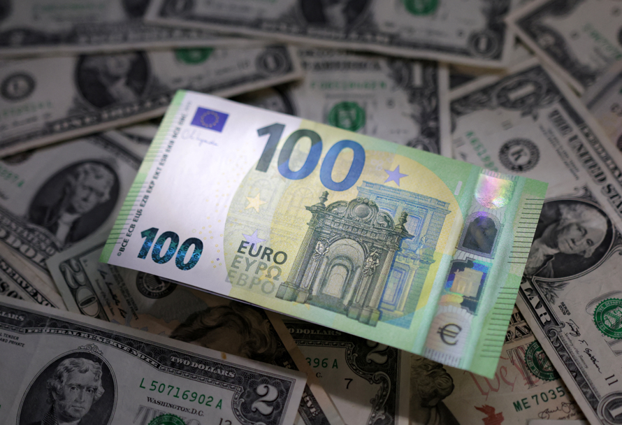 Notas de euro e dólar