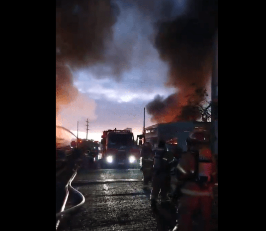 Incêndio em Camaçari (Reprodução: Twitter)