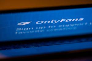 Antes banido, site OnlyFans fica acessível na China