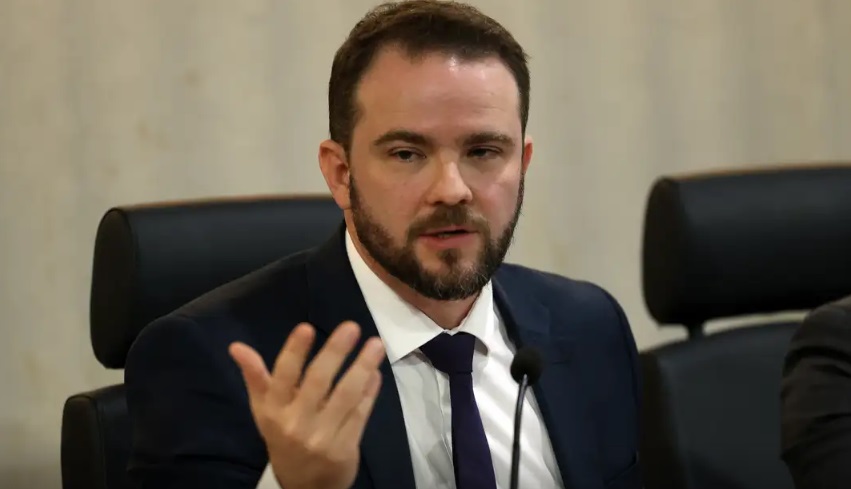 Durigan diz que governo estuda autorizar saque de at 20% do FGTS para pagar dvidas