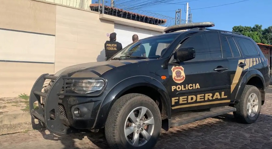 Viatura da Polícia Federal durante operação (Foto: Divulgação/PF)