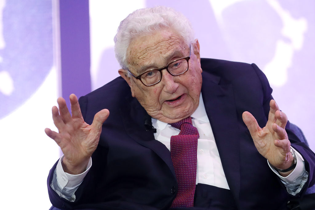 Henry Kissinger: o diplomata centenário que ainda divide opiniões
