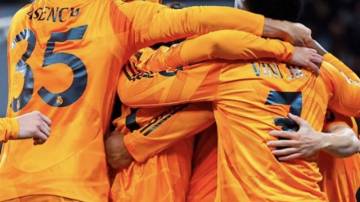 Time do Real Madrid comemora gol contra Manchester City - Champions League 2025