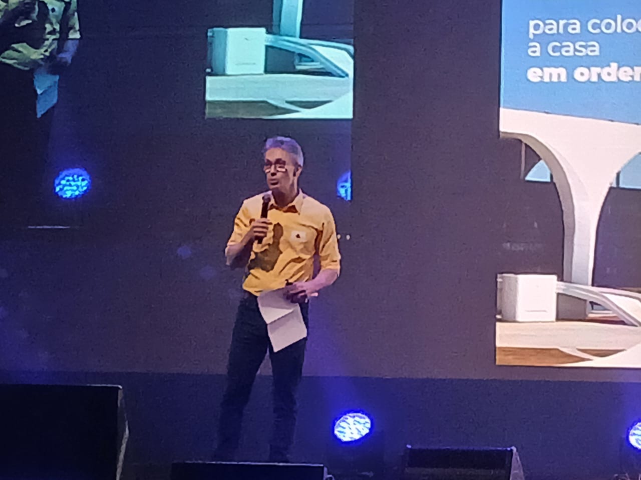 Zema diz que, se eleito, Brasil vai economizar R$ 10 trilhões nos próximos 20