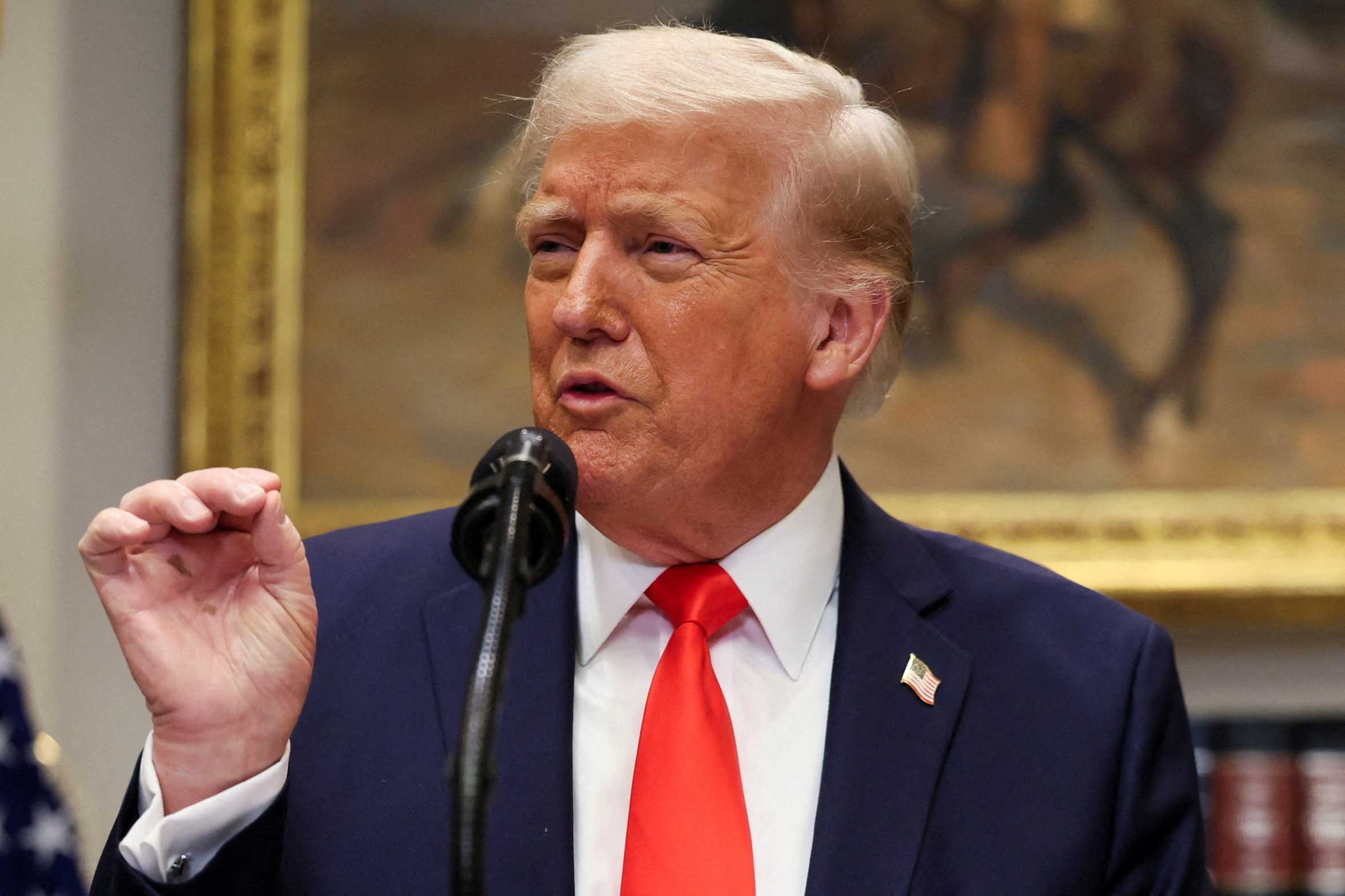 Trump escreve carta à liderança do Irã pedindo negociações sobre programa nuclear