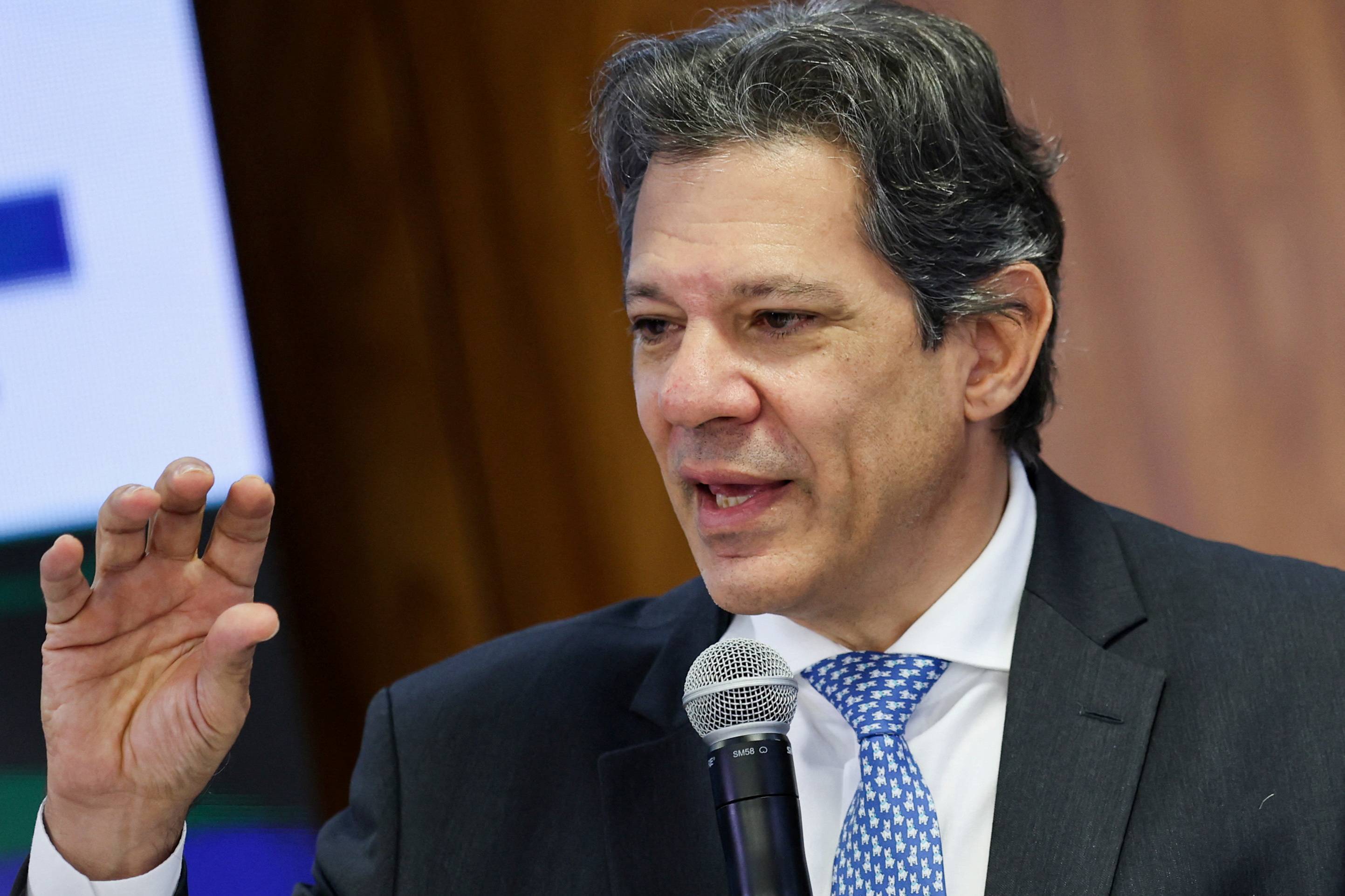 Fazenda eleva projeções de inflação para 2025 e 2026, vê PIB mais forte ...