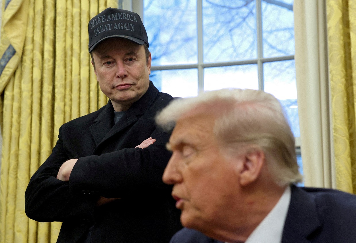 Trump diz a membros de seu gabinete que Musk sairá do governo em breve, diz site