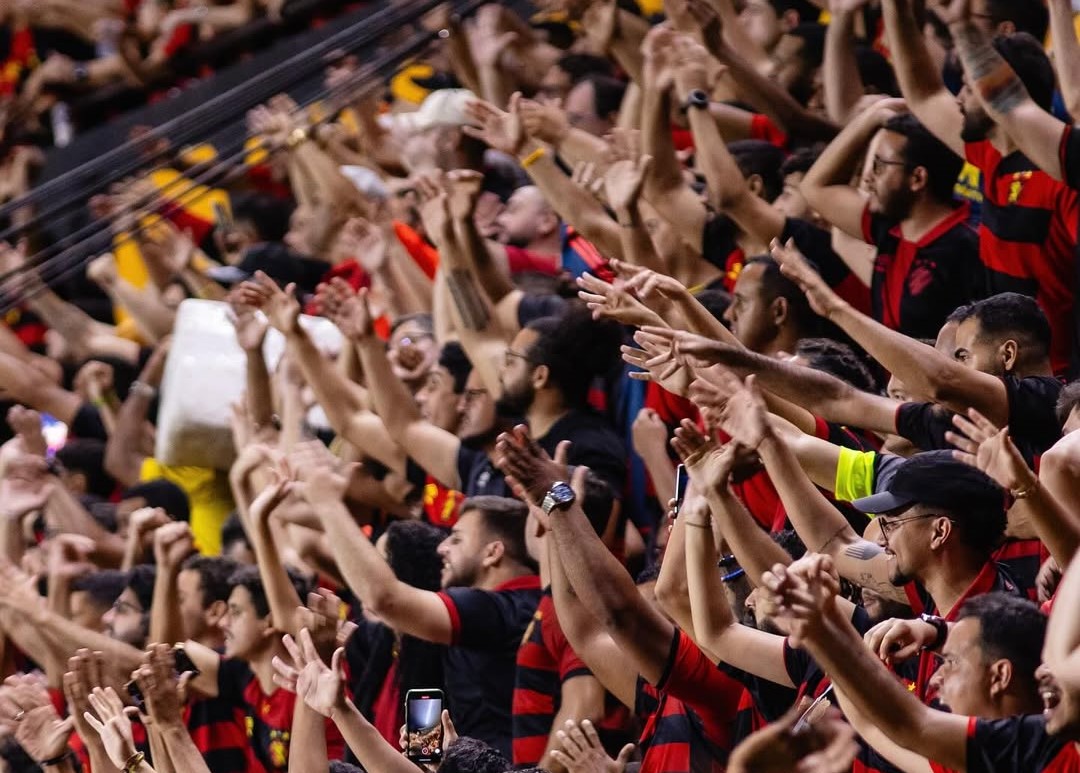 Torcida do Sport Recife (Foto: Divulgação no Instagram (@sportrecife e @paulopaivafoto)
