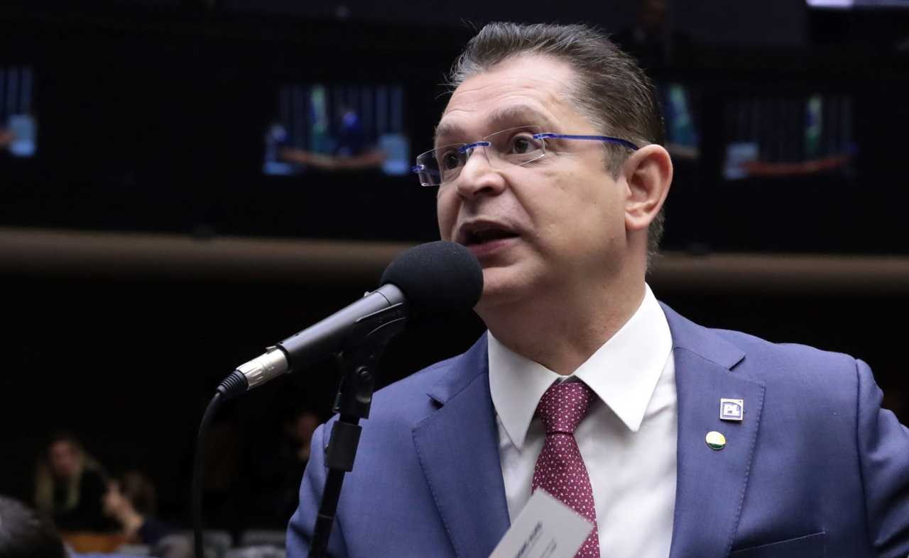 PL recua e retira reversão da inelegibilidade de Bolsonaro do projeto de anistia