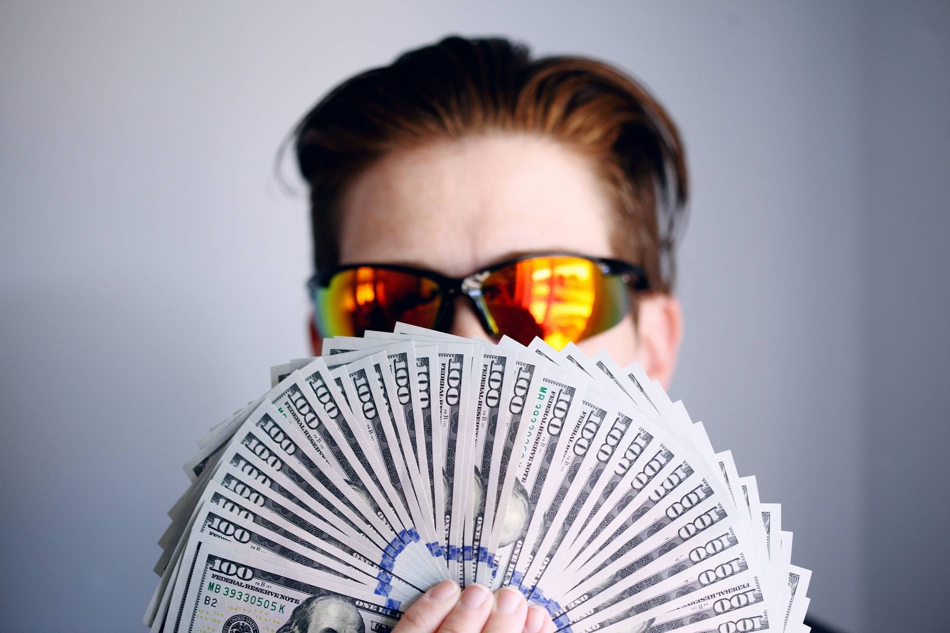 Quanto investir em CDB para receber R$ 5 mil por mês pelo resto da vida?