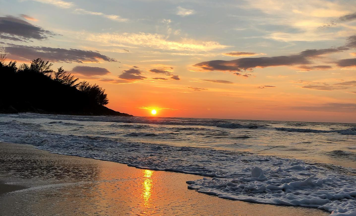 Praia da Ferrugem, em Garopaba (SC) – Reprodução do Facebook da Secretaria de Turismo, Esporte e Desenvolvimento de Garopaba