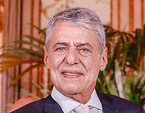 Chico Buarque, Tony Belotto e Raphael Montes entre os finalistas do Jabuti 2025