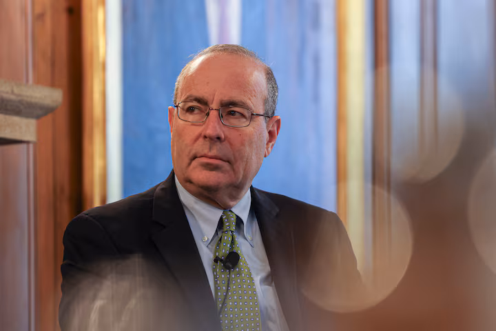 O presidente do Federal Reserve Bank de Richmond, Thomas Barkin, participa do Conselho de Relações Exteriores em Nova York, EUA, em 1º de abril de 2025. Reuters/Jeenah Moon